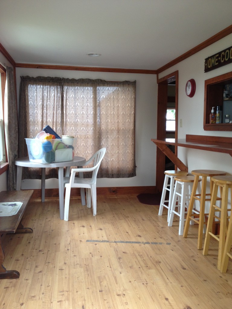 Cottage dining area